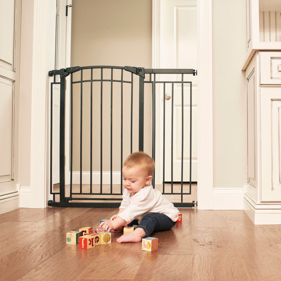 Evenflo tall 2025 baby gate